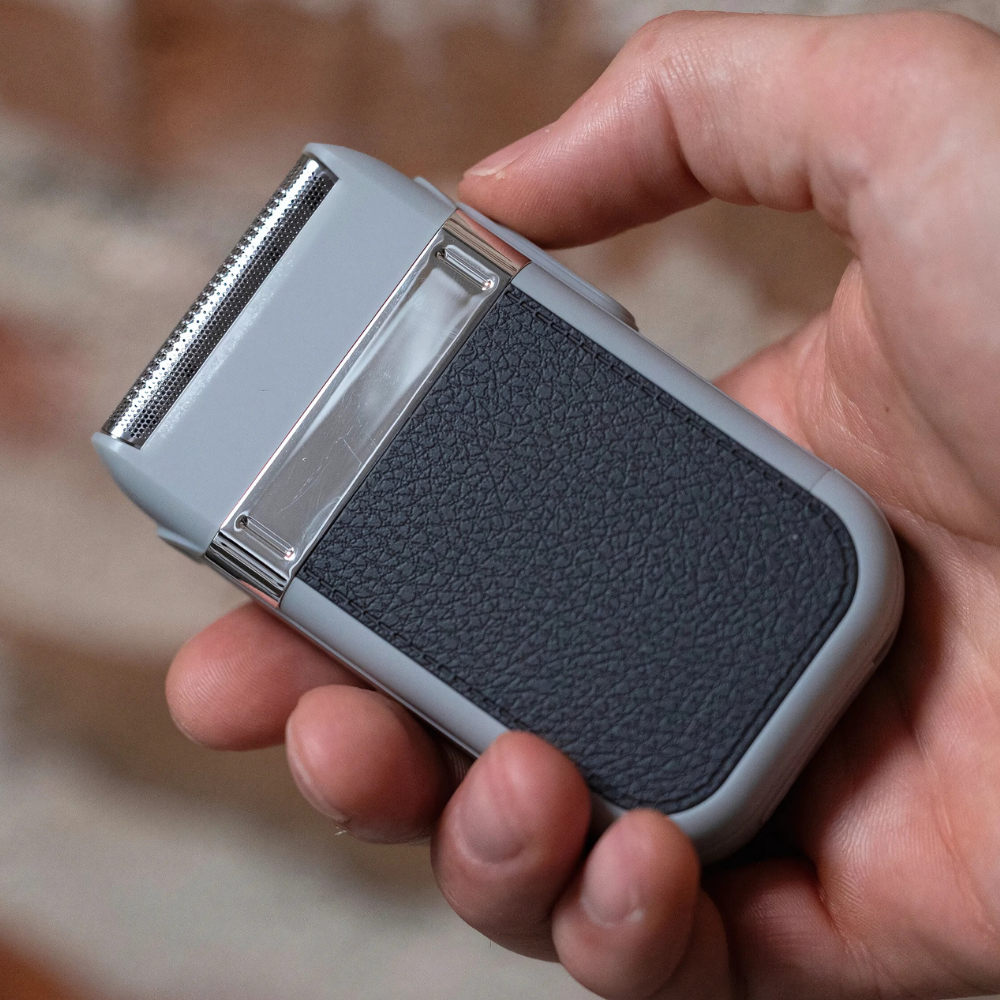 Zip Compact Shaver for Men